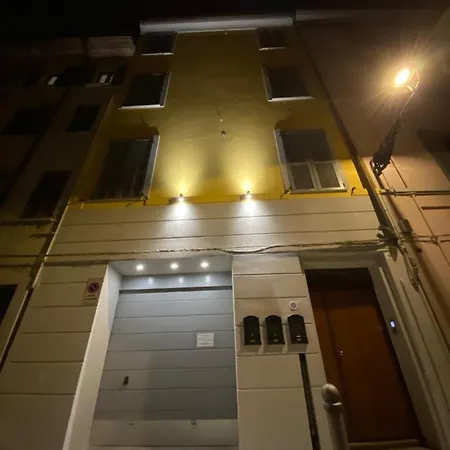 Διαμέρισμα Luxury 4 Al Duomo Di *