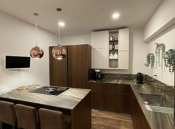 Luxury 4 Al Duomo Di Apartment